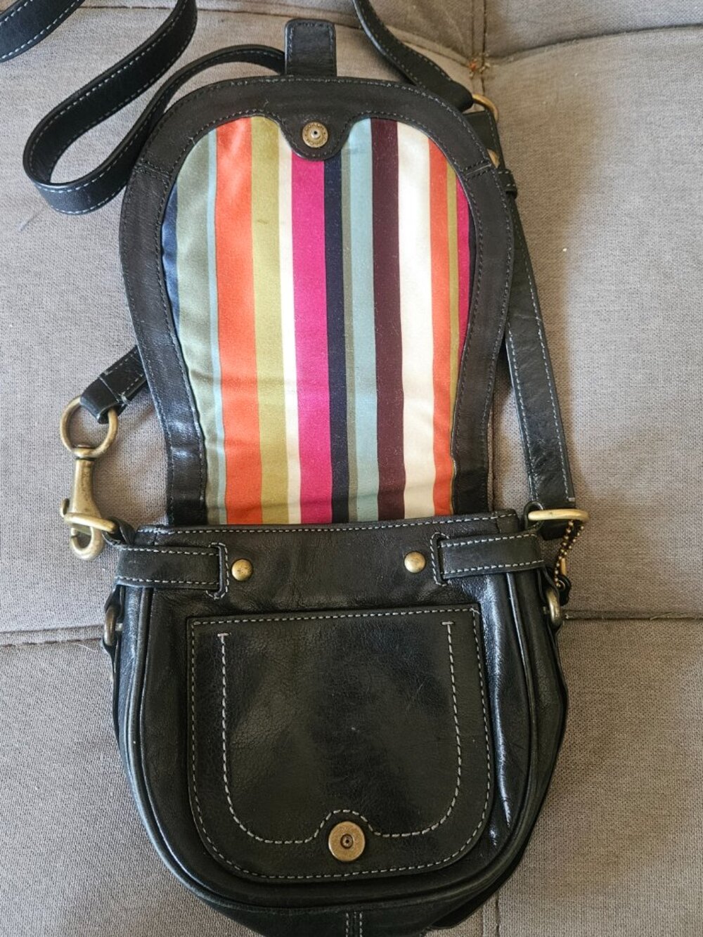 COACH BLACK GARCIA LEGACY VINTAGE SADDLE BAG - Picture 3 of 7